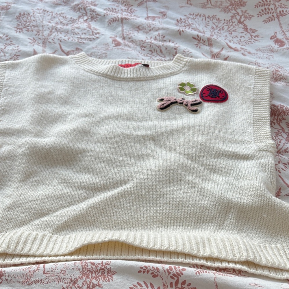 Max and co girls Cream Sleeveless Knit Sweater with Embroidered Patches